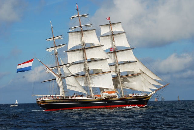 clipper ship sailing